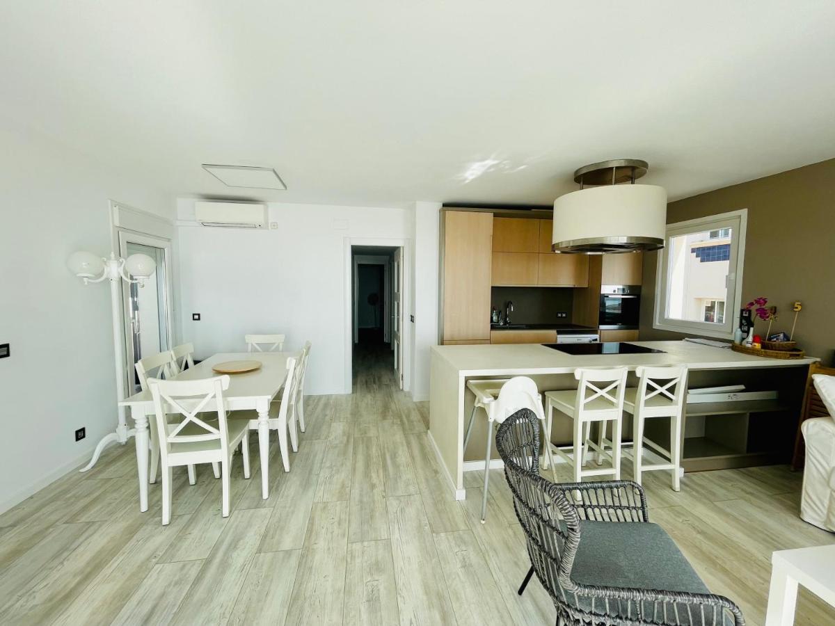 La Marina2 Seaview With Amazing Terrace Apartment ซีเจส ภายนอก รูปภาพ